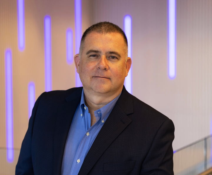 Headshot of HP employee Niall Jonhston