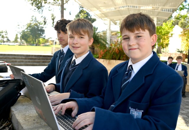 Mazenod students us HP PCs