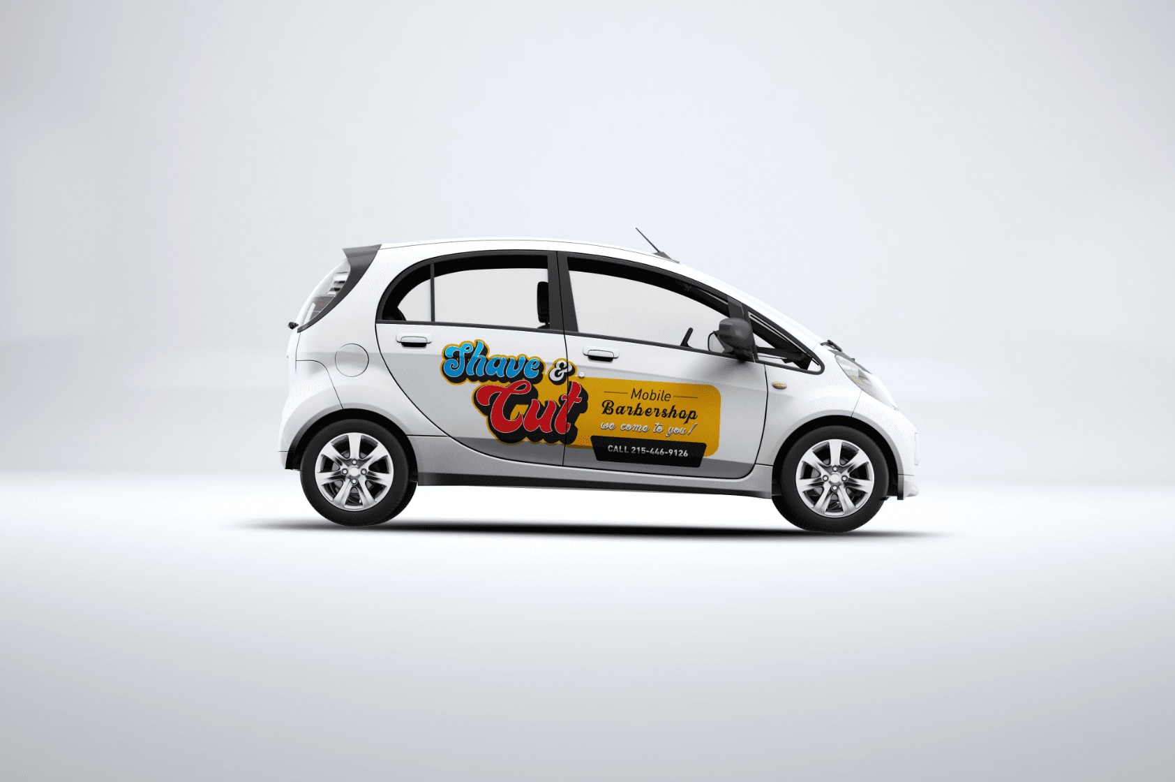 Vehicle wrapped in Latex printed graphic created by using an HP Latex Print and Cut solution